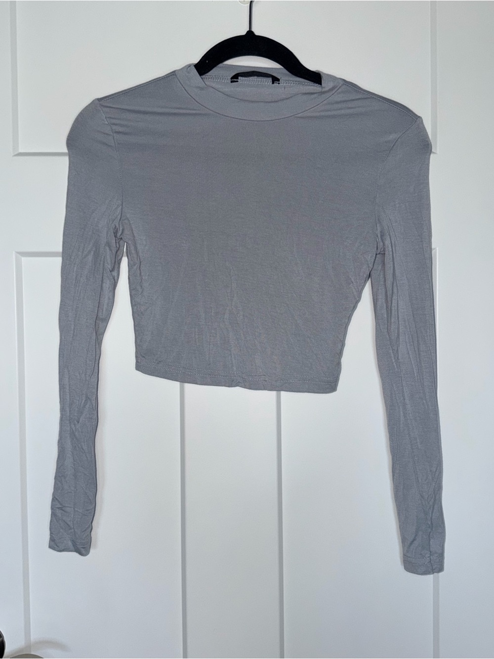 Gray Fitted Long Sleeve Crop